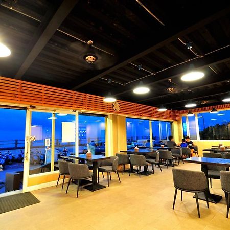 Bed and Breakfast 綠島 綠堤濱海旅店 à Lyudao Extérieur photo