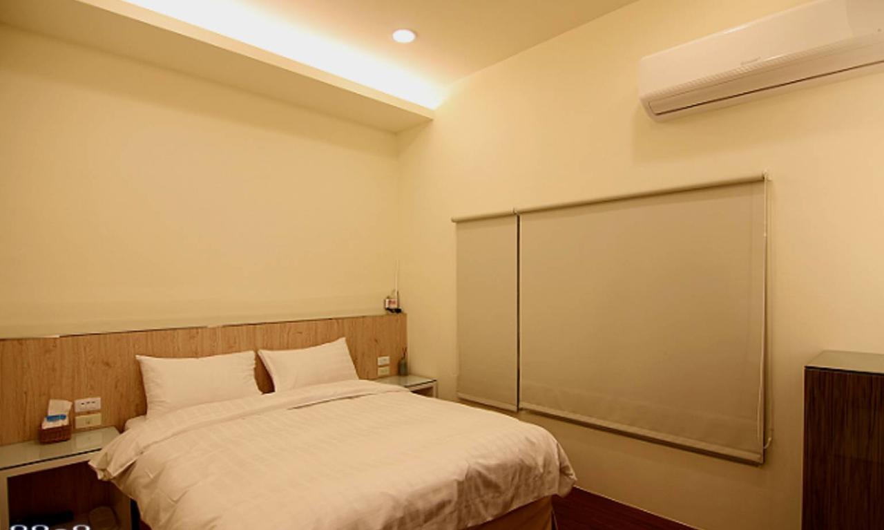 Bed and Breakfast 綠島 綠堤濱海旅店 à Lyudao Extérieur photo
