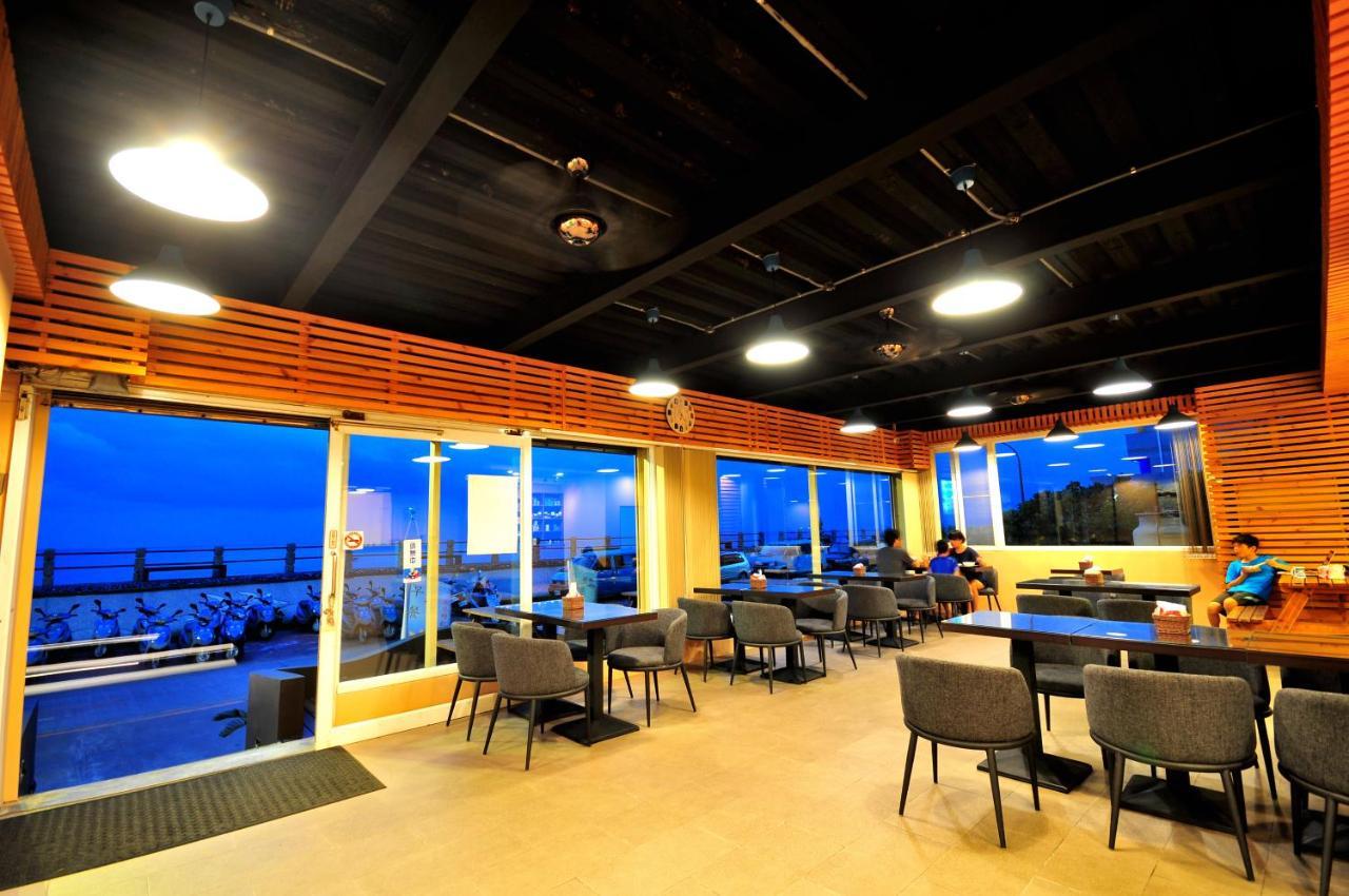 Bed and Breakfast 綠島 綠堤濱海旅店 à Lyudao Extérieur photo