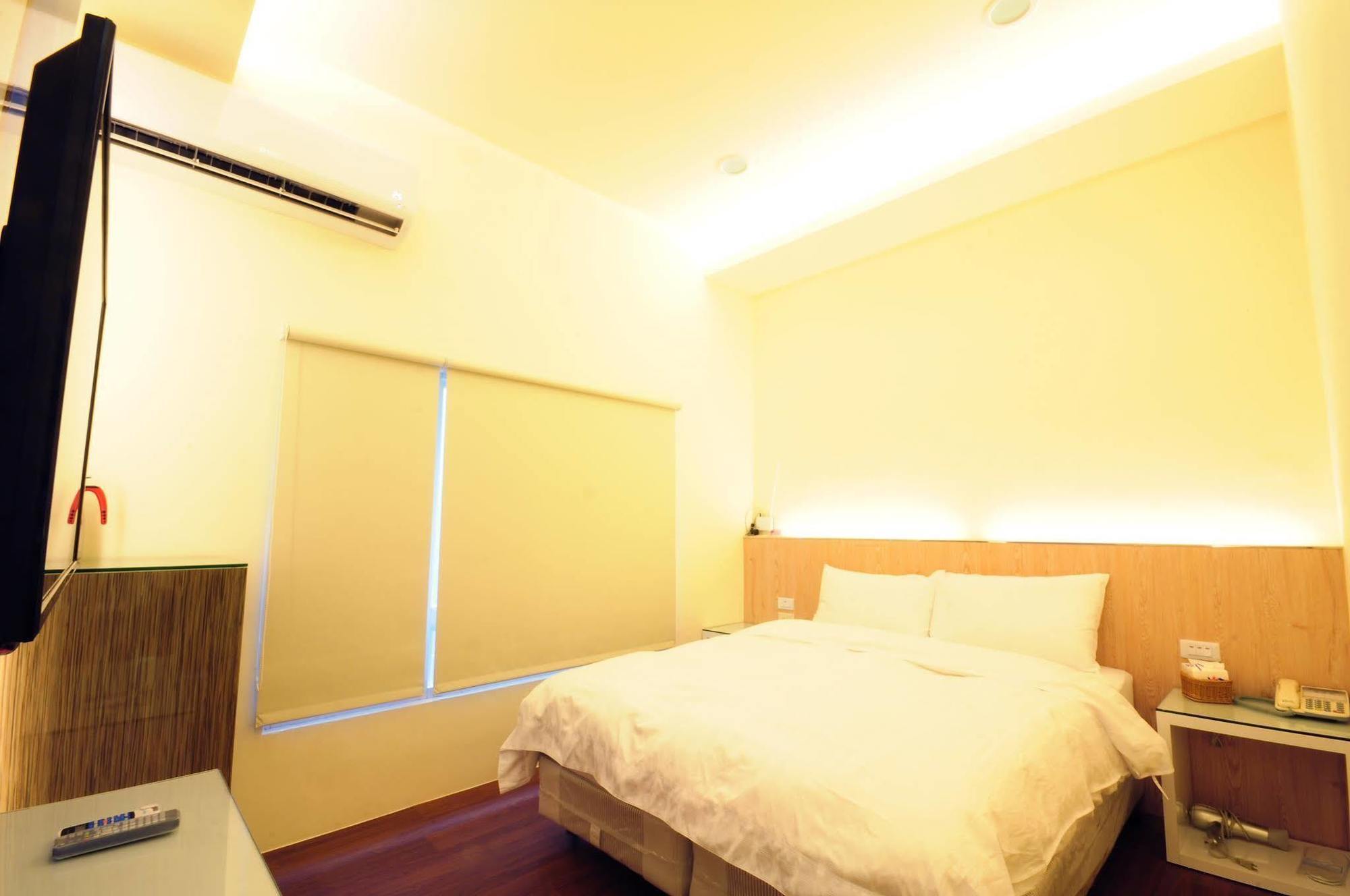Bed and Breakfast 綠島 綠堤濱海旅店 à Lyudao Extérieur photo